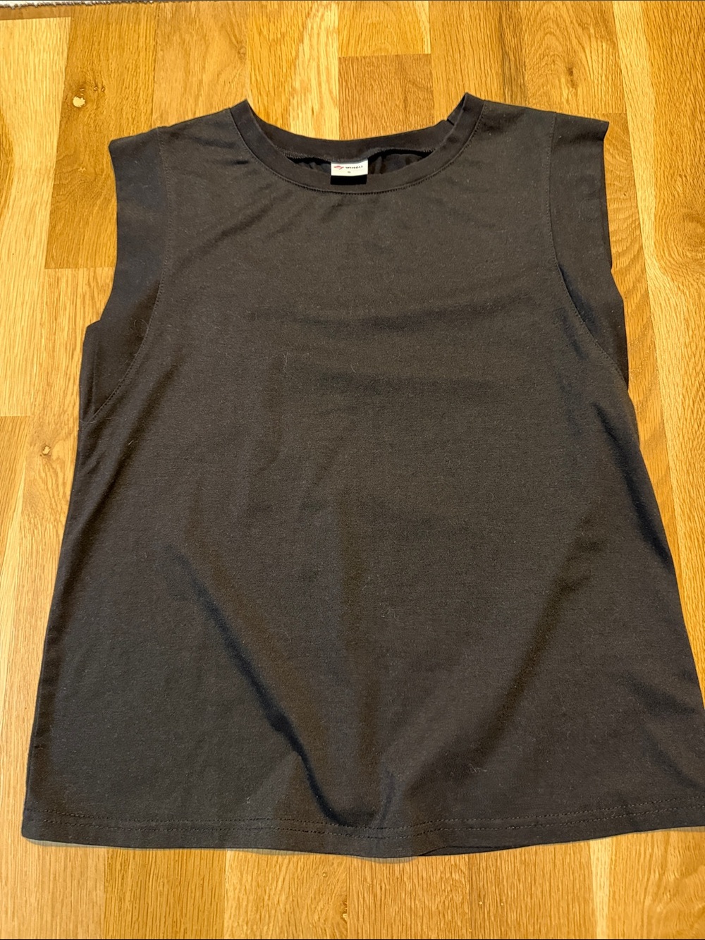 Sleeveless Black Tank Top with Crew Neck